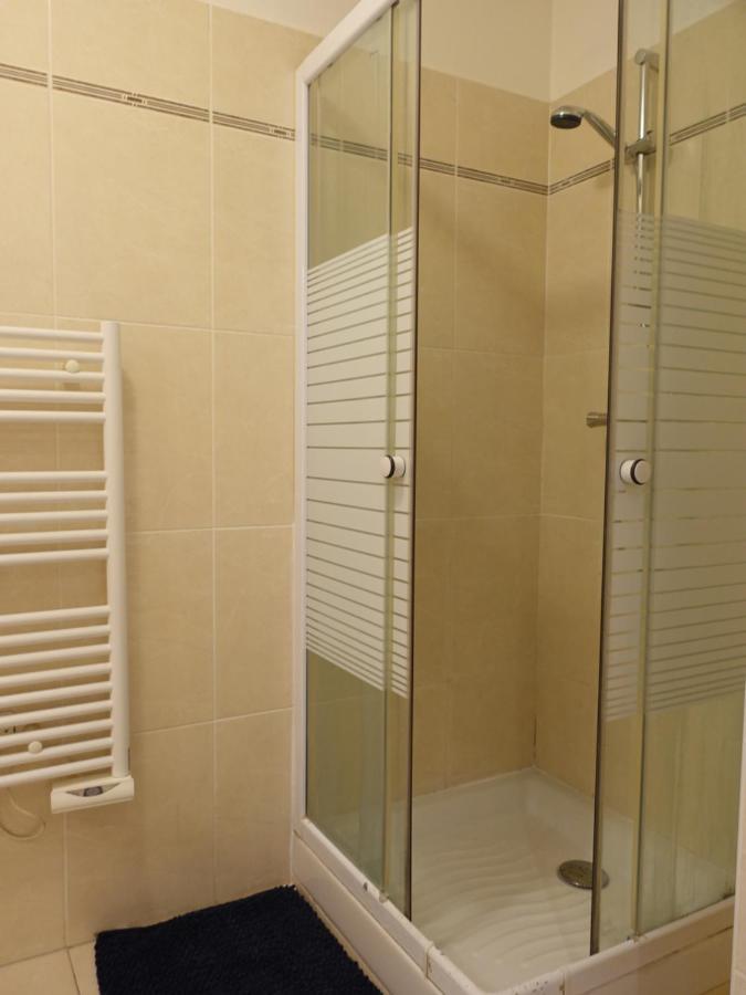 Lovely Appartement With Balcony 5Min Train Station Cannes Exterior photo